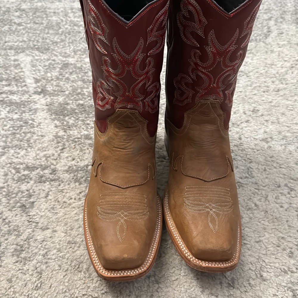 Western Cowboy boots the Copper by Jb Dillon boot company.